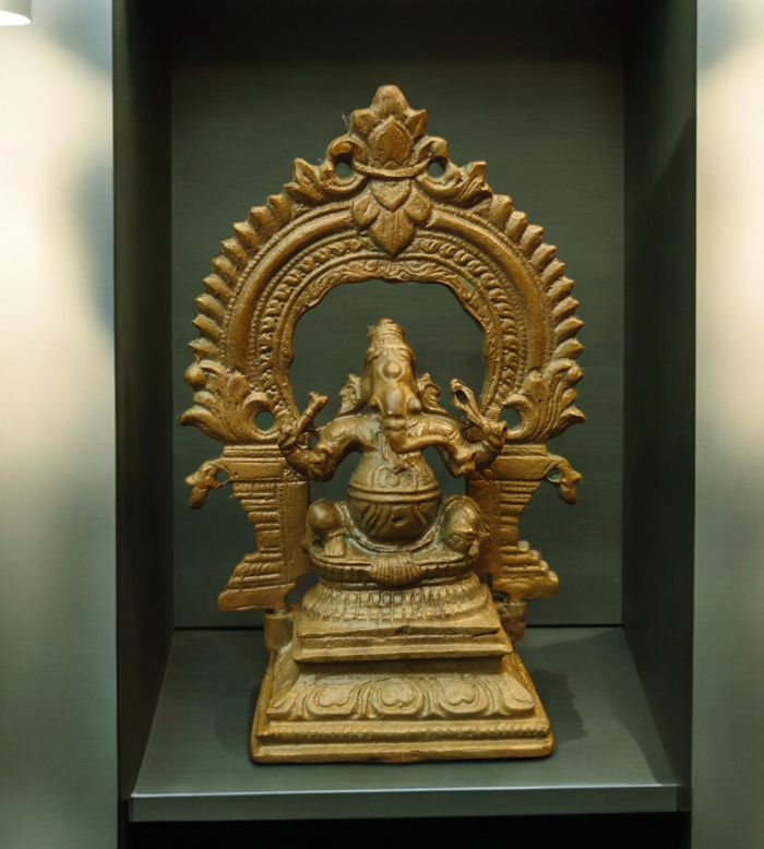 Chola Bronze Ganesha (Antique Patina Finish)