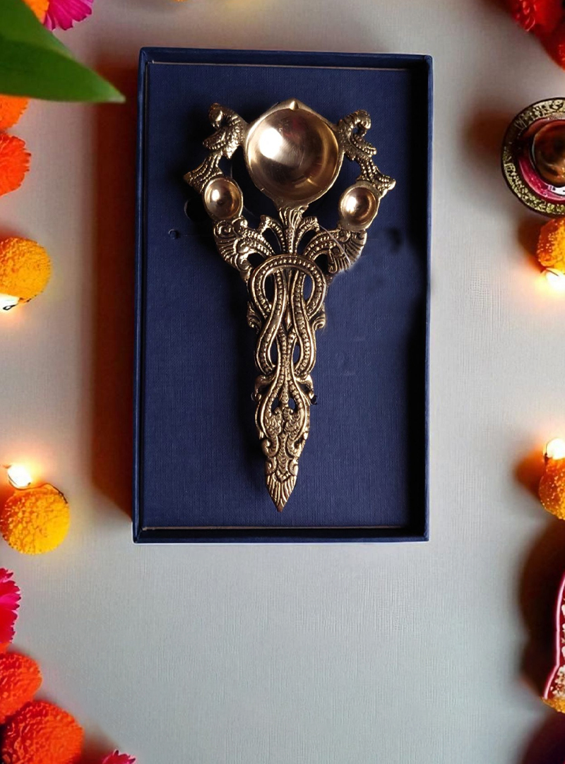 Brass Carved Bird Aarti Spoon – Bharathiyam House Of Handicrafts