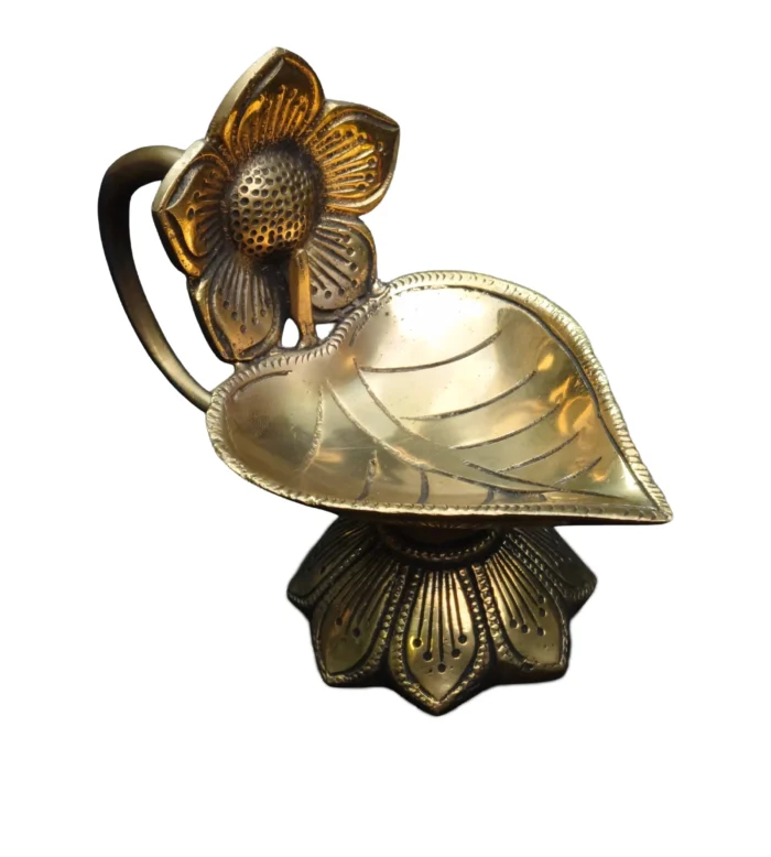 Brass Flower with Leaf Lamp