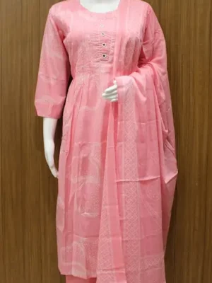Salwar Suit In Baby Pink With Floral Print
